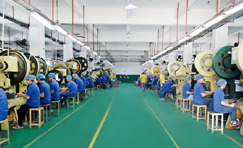 包头原友包装机械有限公司(H5网站)金屬(shǔ)包裝廠(chang)區基地(dì)